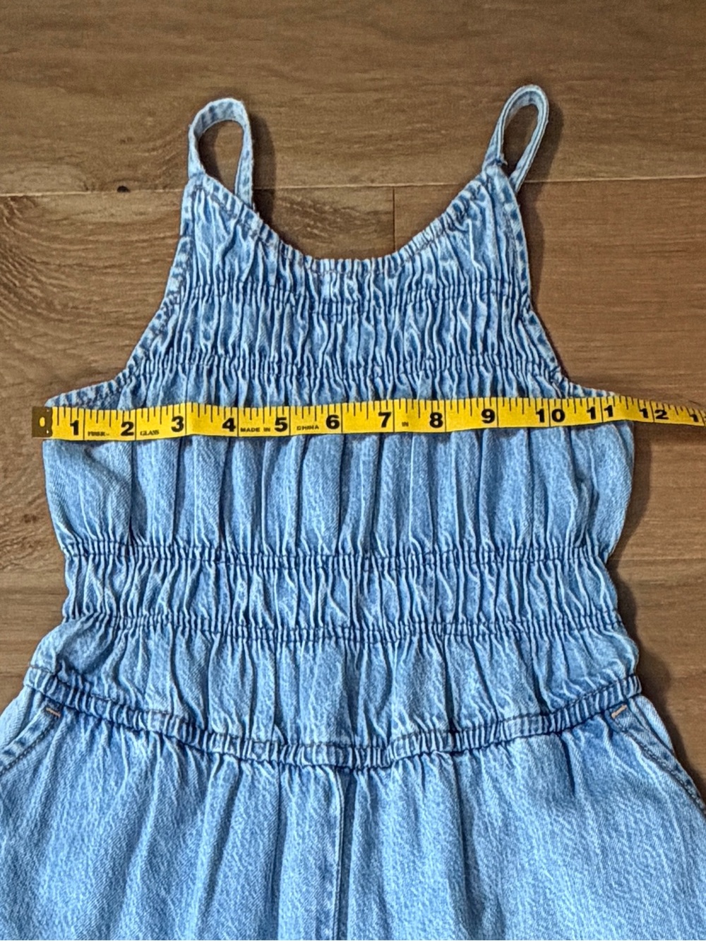 NWOT Abercrombie Kids Boho Preppy Wide Leg Denim Jumpsuit Smocked Girls Sz 11/12 - Picture 8 of 11